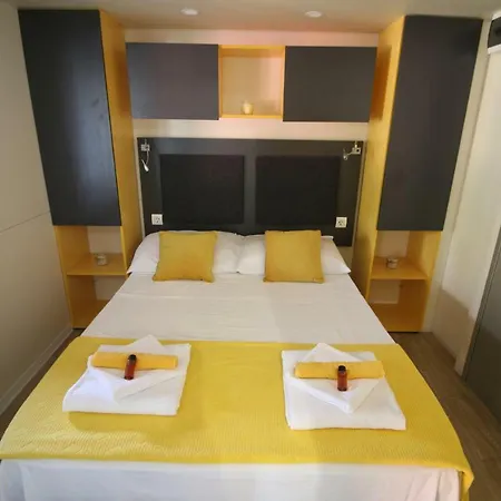 Πάρκο διακοπών Tip Top Mobile Homes - Biograd Soline