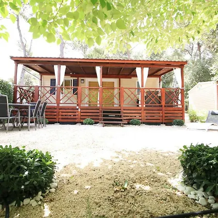 База отдыха Tip Top Mobile Homes - Biograd Soline Биоград-на-Мору